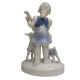 Фарфоровая статуэтка "Девочка с мандалиной и ягнятами".